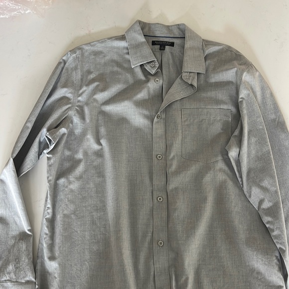Non-Iron classic Fit Mens Banana Republic Button Down; gray in good condition - Picture 1 of 4